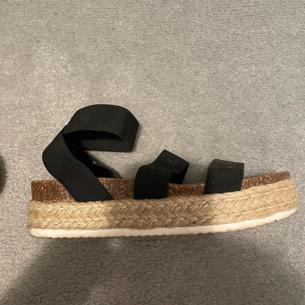 Steve Madden platform sandals